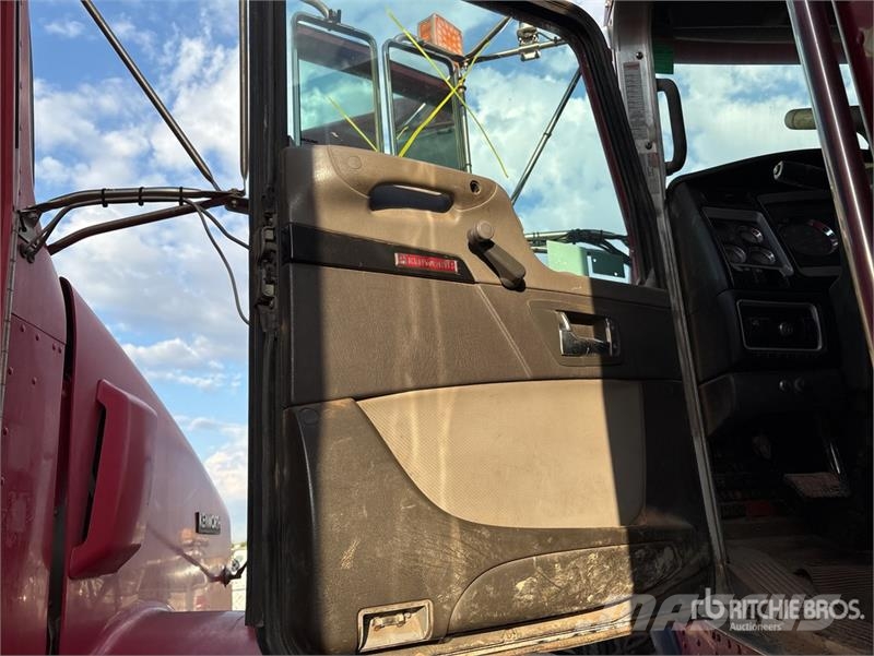 Kenworth T800 Tracteur routier