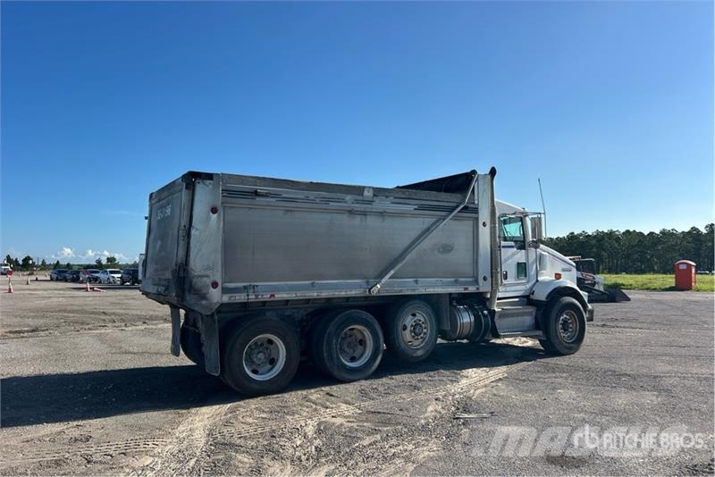 Kenworth T800 Savivarčių priekabų vilkikai