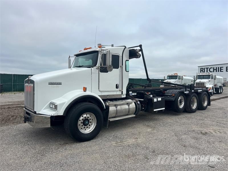Kenworth T800 شاحنات لوادر