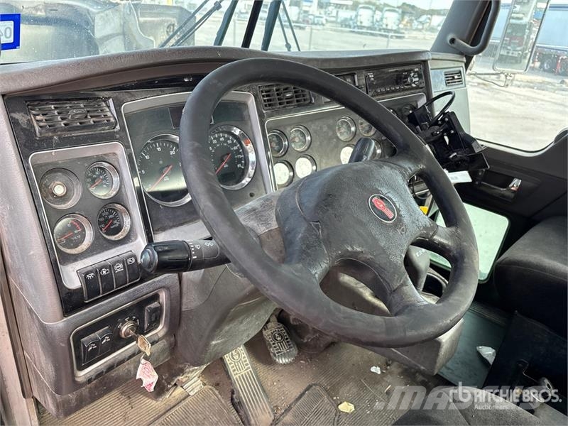 Kenworth T800 Prime Movers