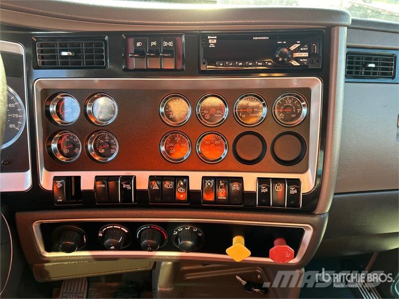 Kenworth T800 Tipper trucks