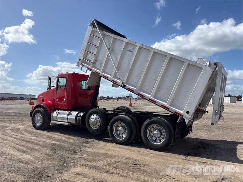 Kenworth T800 شاحنات قلابة