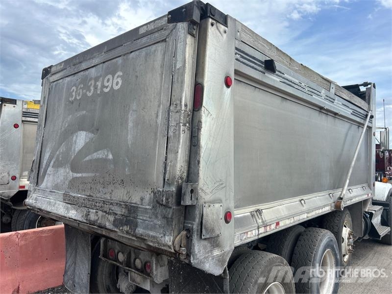 Kenworth T800 Tipper trucks