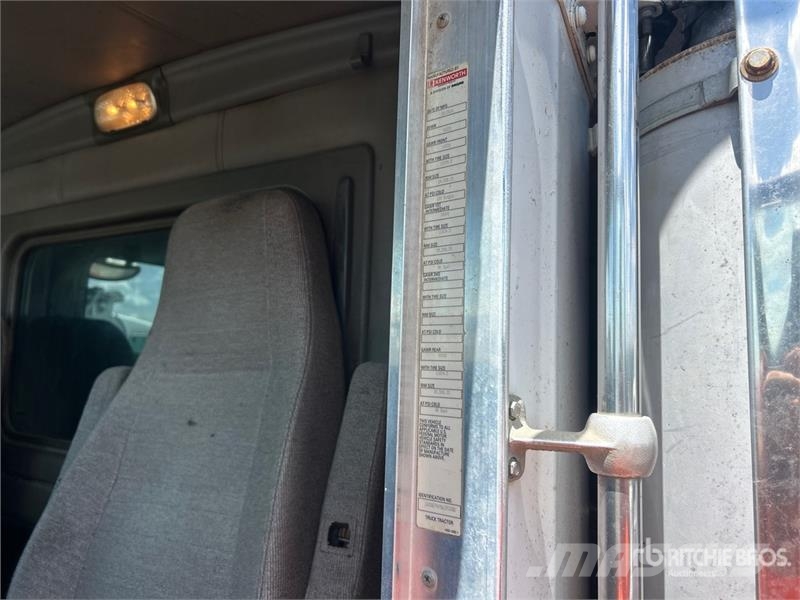 Kenworth T800 Autobasculanta