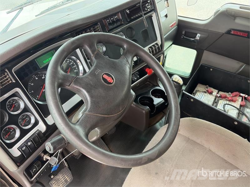 Kenworth T800 Autotractoare