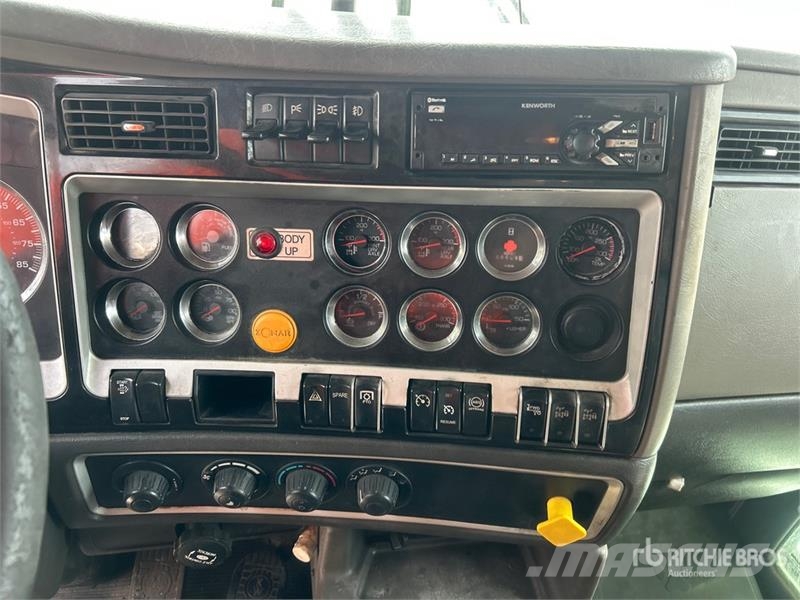 Kenworth T800 Tipper trucks