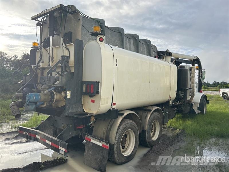 Kenworth T800 Kombinuotos paskirties / vakuuminiai sunkvežimiai
