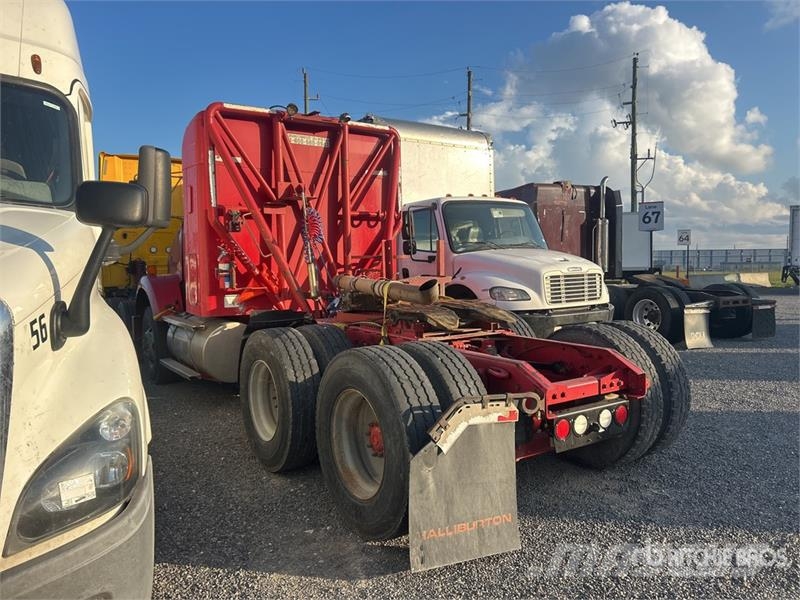 Kenworth T800 وحدات الجر