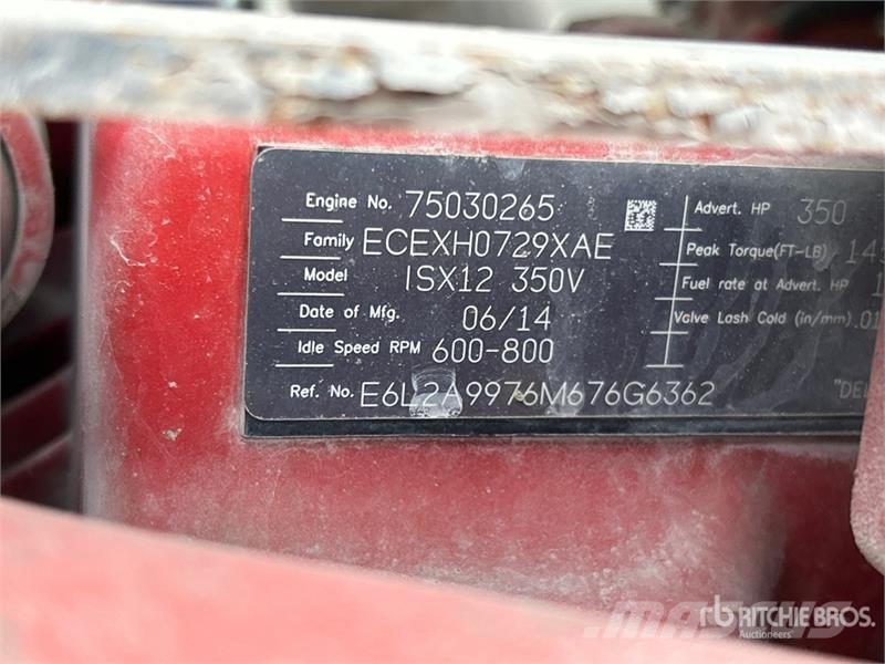 Kenworth T800 Savivarčių priekabų vilkikai