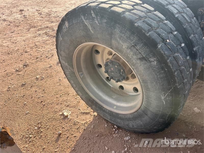 Kenworth T800 Motrici e Trattori Stradali