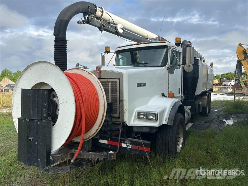 Kenworth T800 Kombinuotos paskirties / vakuuminiai sunkvežimiai
