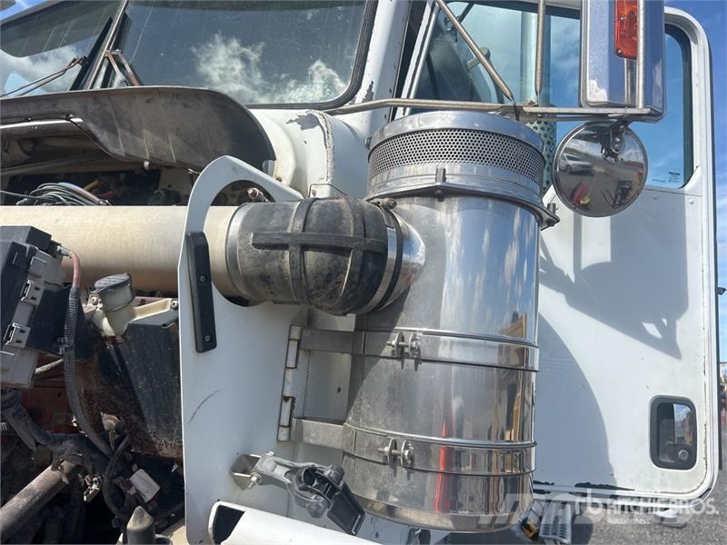 Kenworth T800 Vetopöytäautot