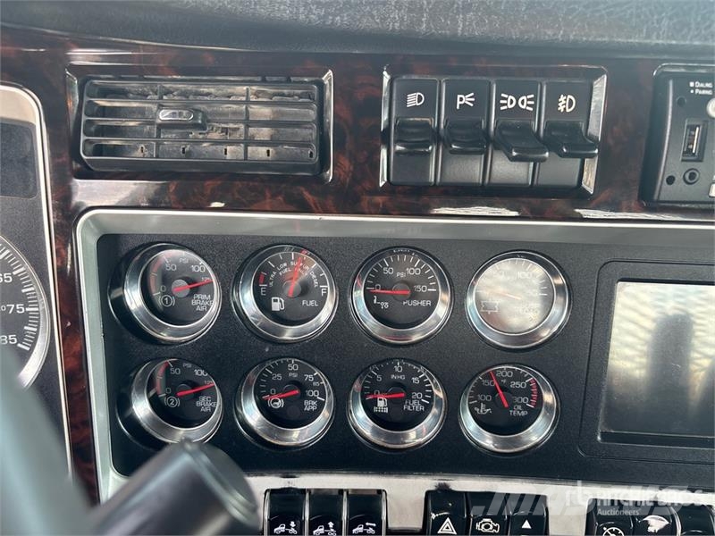 Kenworth T800 Vyslobodzovacie vozidlá