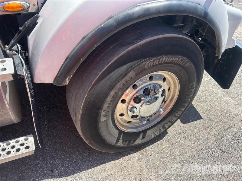 Kenworth T800 Autobasculanta