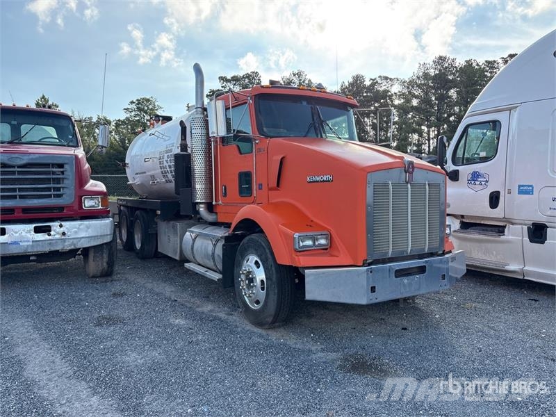 Kenworth T800 콤비/진공 트럭