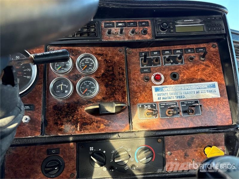 Kenworth T800 8x4 Mixer Truck (Inoperable) Φορτηγά-Μπετονιέρες
