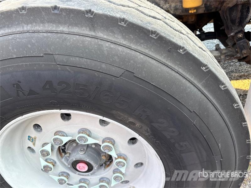 Kenworth T800 8x4 Mixer Truck (Inoperable) Φορτηγά-Μπετονιέρες