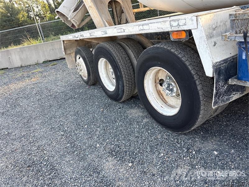 Kenworth T800 8x4 Mixer Truck (Inoperable) Φορτηγά-Μπετονιέρες