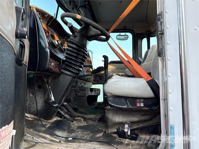 Kenworth T800 8x4 Mixer Truck (Inoperable) Φορτηγά-Μπετονιέρες