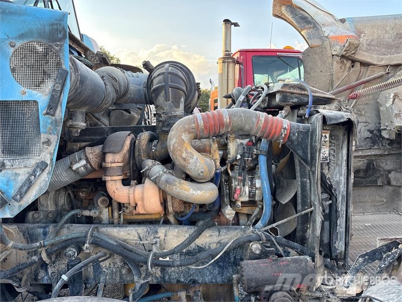 Kenworth T800 8x4 Mixer Truck (Inoperable) Φορτηγά-Μπετονιέρες