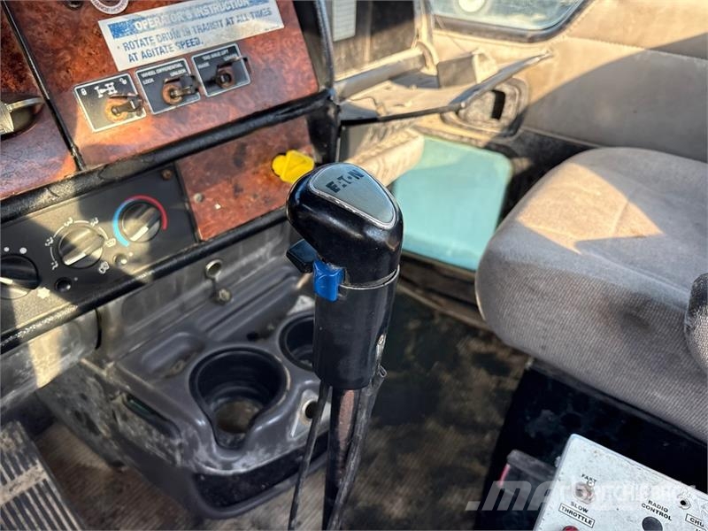 Kenworth T800 8x4 Mixer Truck (Inoperable) Φορτηγά-Μπετονιέρες