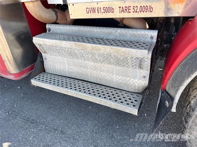 Kenworth T800 8x6 Vacuum Tanker Truck Kombinētās vakumsūkņa mašīnas