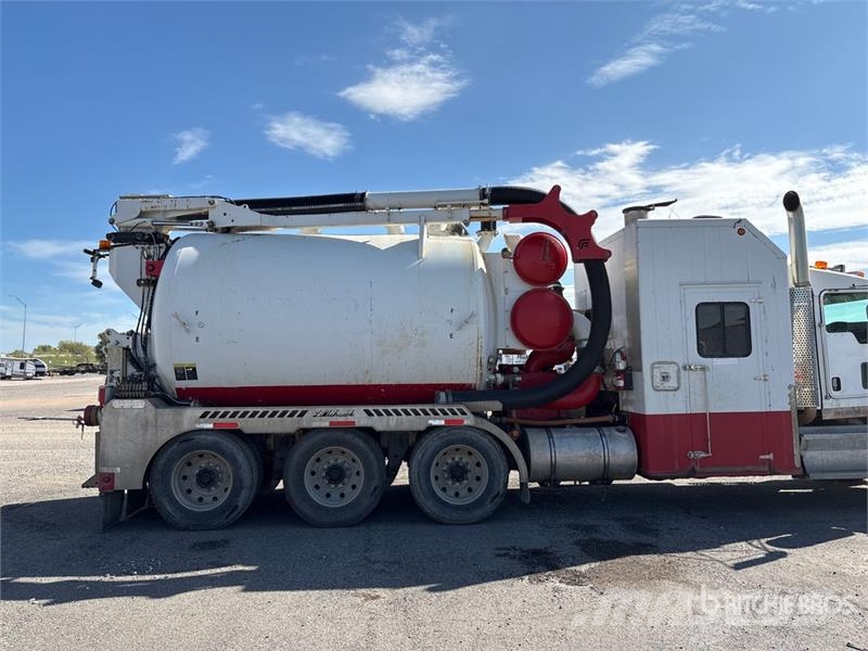 Kenworth T800 8x6 Vacuum Tanker Truck Kombinētās vakumsūkņa mašīnas