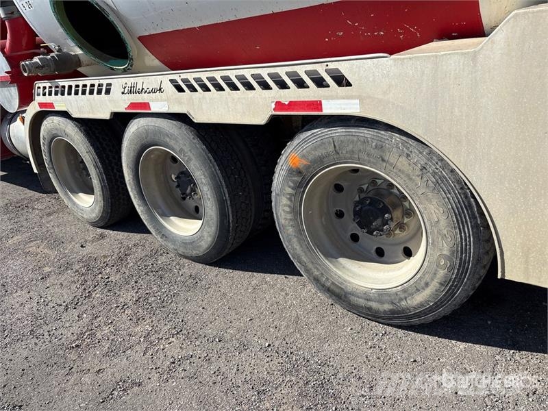 Kenworth T800 8x6 Vacuum Tanker Truck Kombinētās vakumsūkņa mašīnas