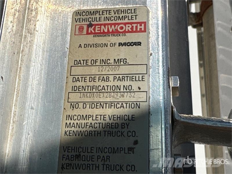 Kenworth T800 8x6 Vacuum Tanker Truck Kombinētās vakumsūkņa mašīnas
