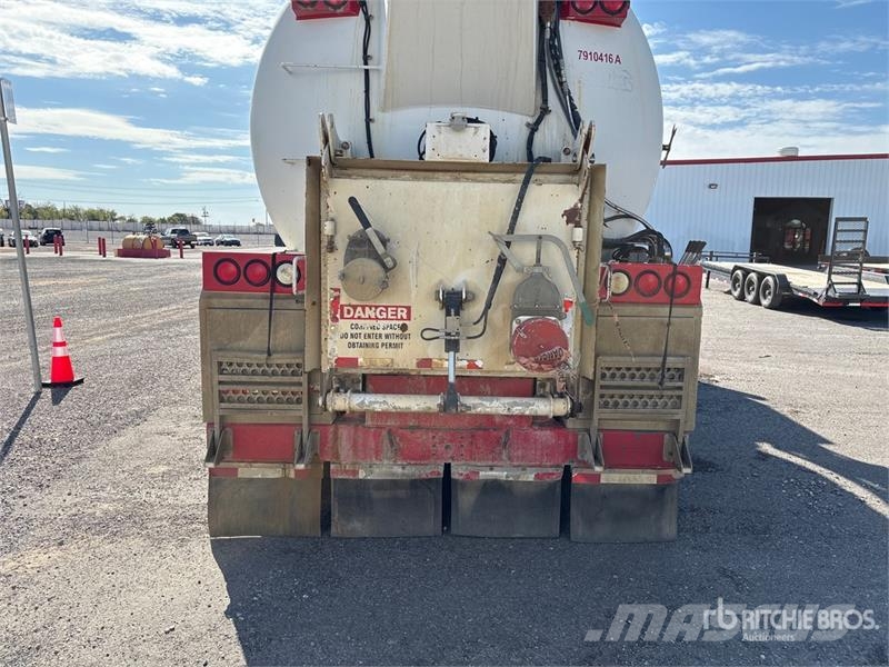 Kenworth T800 8x6 Vacuum Tanker Truck Kombinētās vakumsūkņa mašīnas