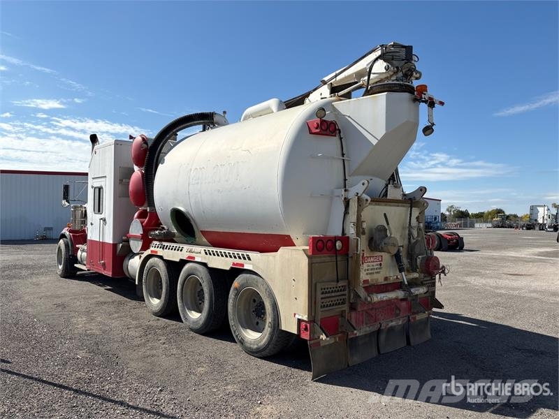Kenworth T800 8x6 Vacuum Tanker Truck Kombinētās vakumsūkņa mašīnas