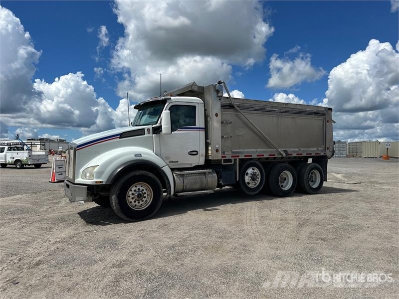 Kenworth T880 Savivarčių priekabų vilkikai