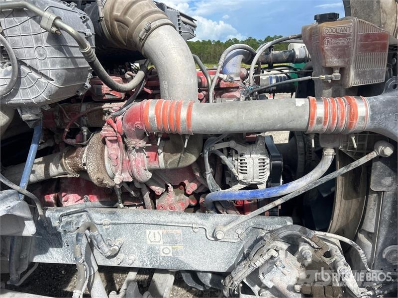 Kenworth T880 Autobasculanta