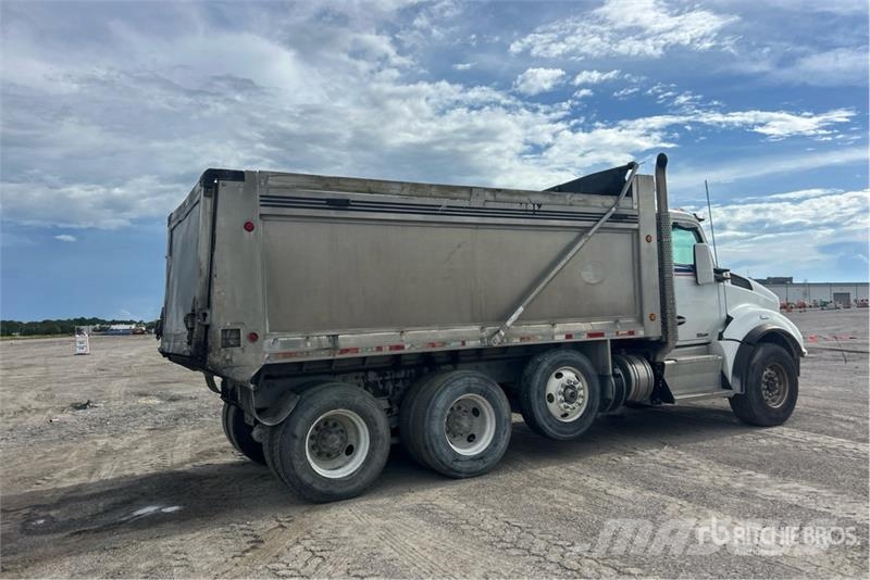 Kenworth T880 Autobasculanta