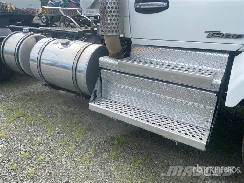 Kenworth T880 Autotractoare