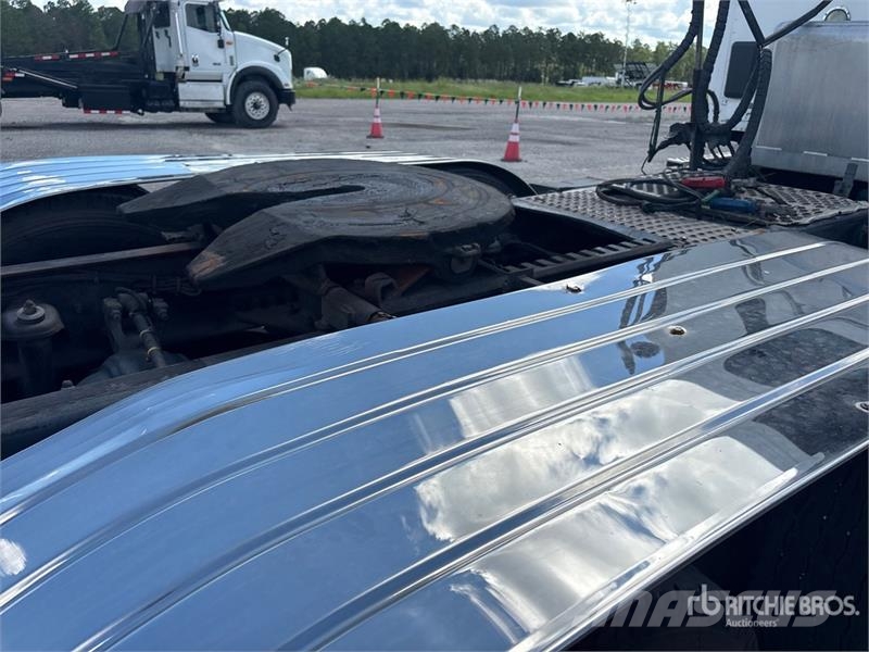 Kenworth T880 Trekkers