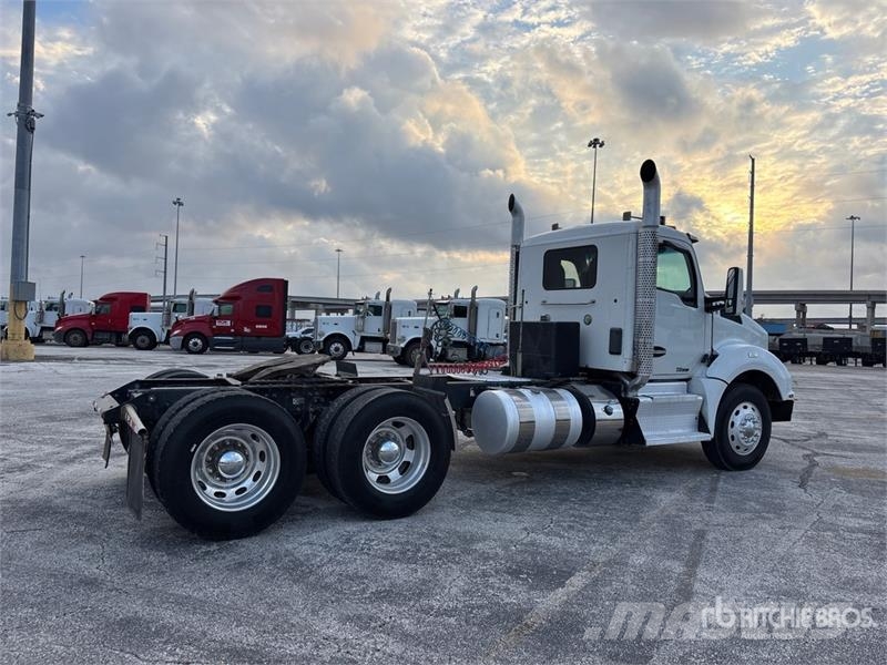 Kenworth T880 Sadulveokid