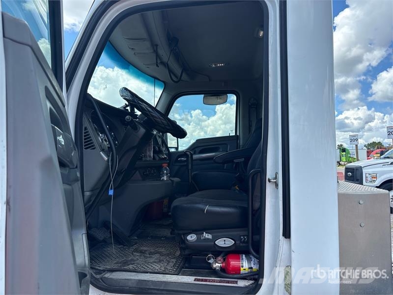 Kenworth T880 Trekkers