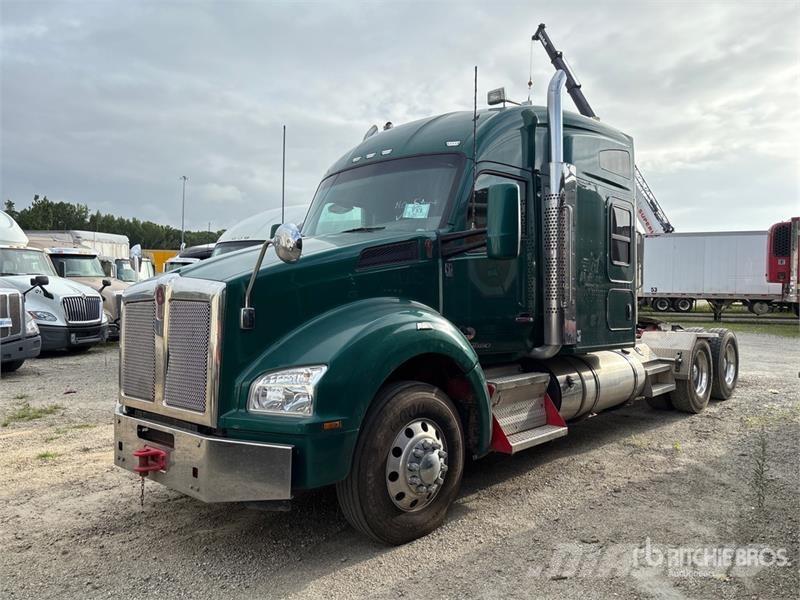 Kenworth T880 Tractor Units