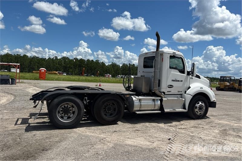 Kenworth T880 Trekkers