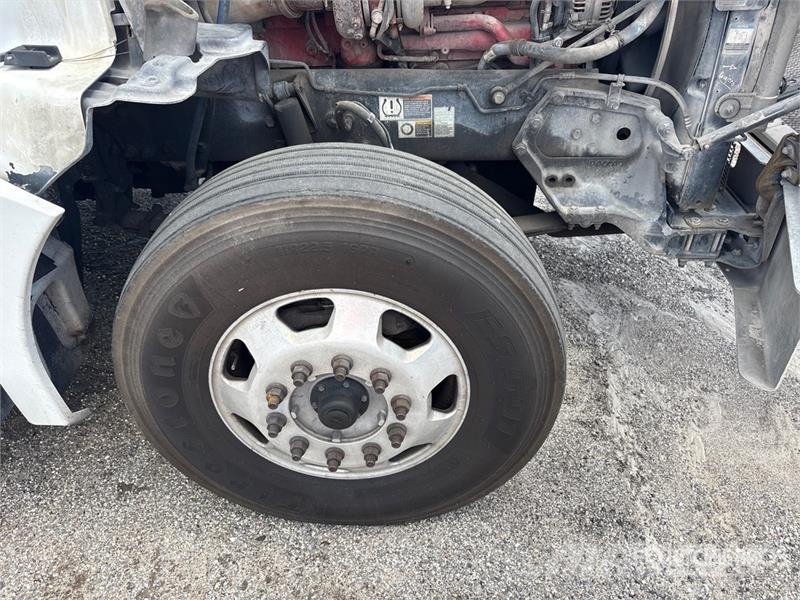 Kenworth T880 Trekkers