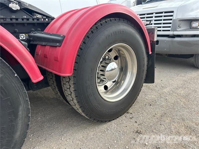 Kenworth T880 Nyergesvontatók
