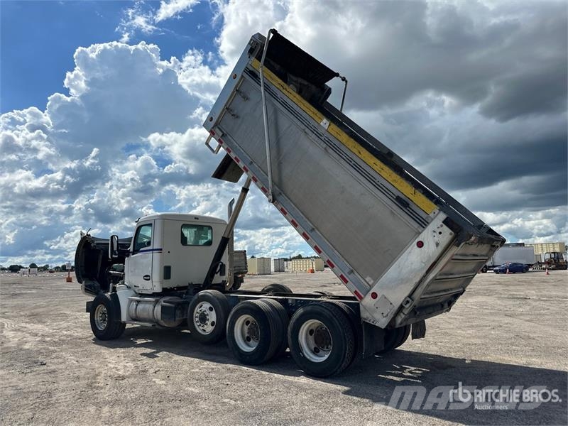 Kenworth T880 Savivarčių priekabų vilkikai