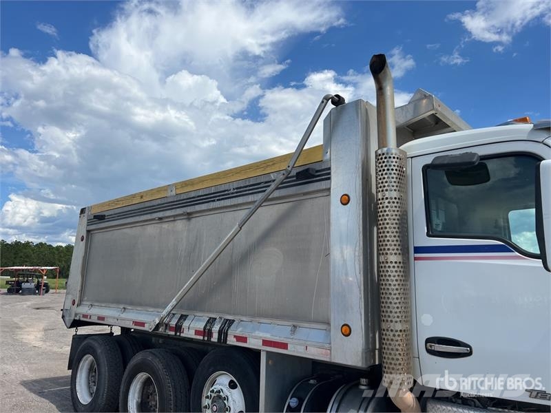 Kenworth T880 Tipper trucks