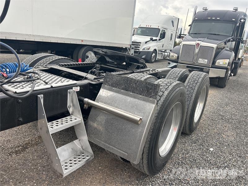 Kenworth T880 Vlačilci