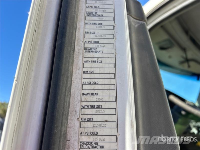 Kenworth T880 コンバイン/バキュームトラック