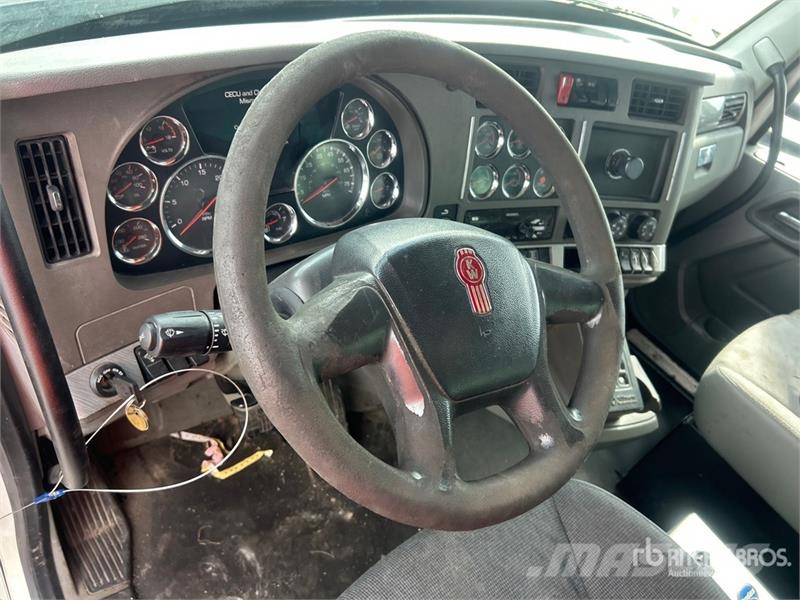 Kenworth T880 Autobasculanta
