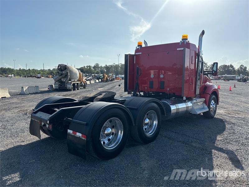 Kenworth T880 Vlačilci