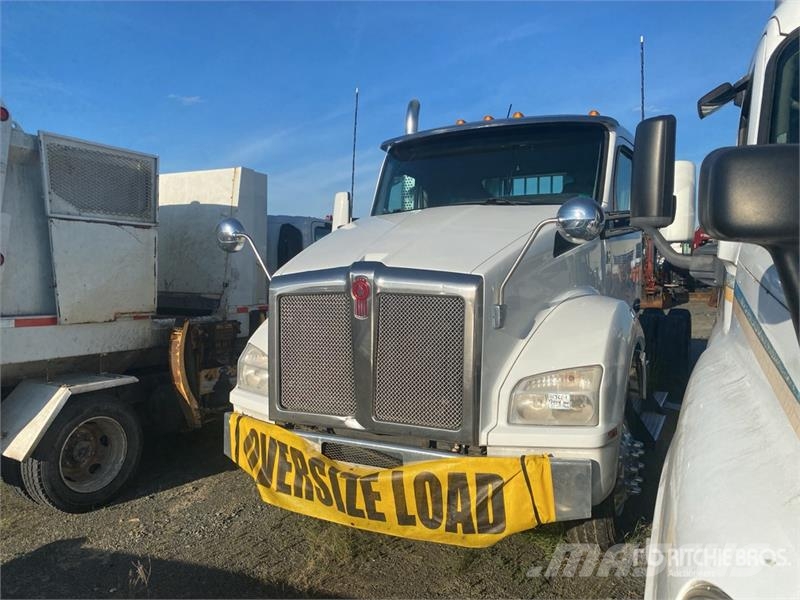 Kenworth T880 Autotractoare