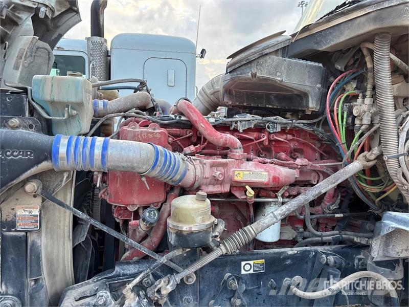 Kenworth T880 Sadulveokid